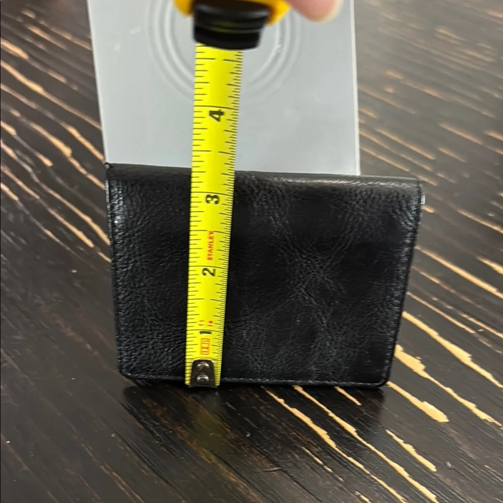 Wilson’s leather Men’s Black Leather ID Wallet Cardholder 4 Slots/Pockets